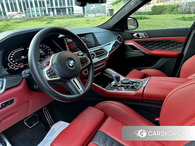 BMW X6 M 2021 Серебристо-серый из Китая