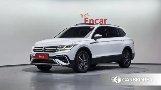 Volkswagen Tiguan Allspace 2023 Белый из Кореи