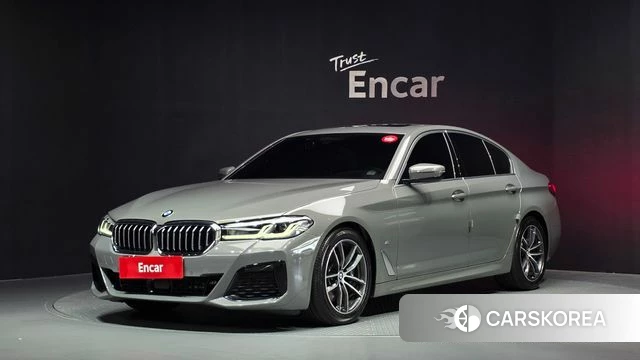BMW 5 Series (G30) 2021 Серебристо-серый из Кореи