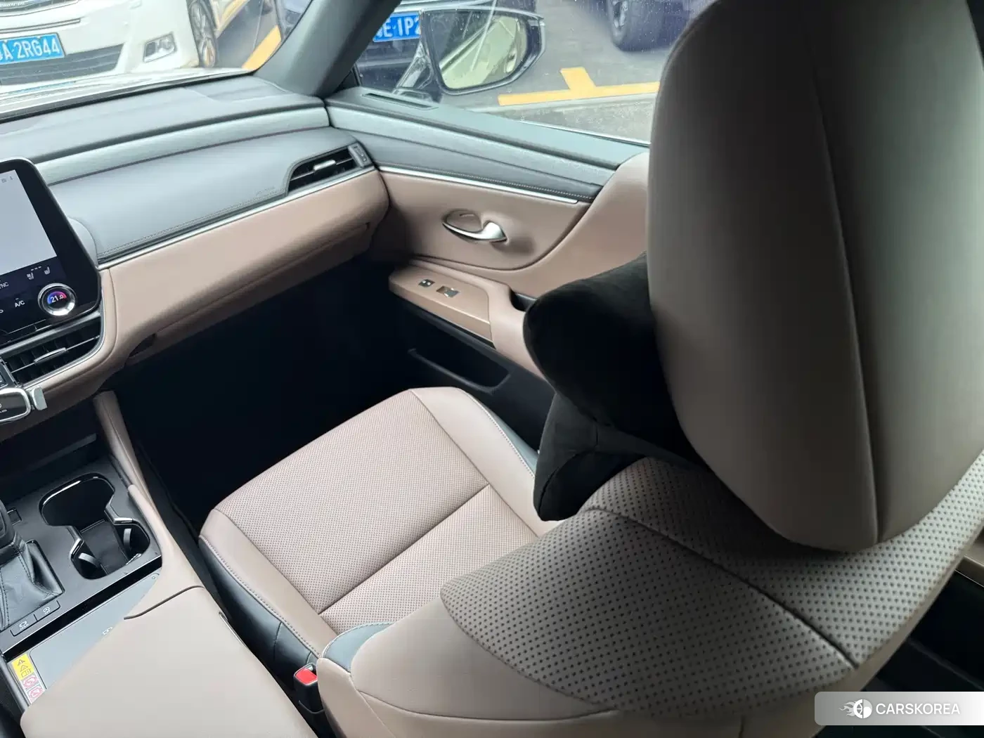 Lexus ES 2025 Silver/gray из Китая