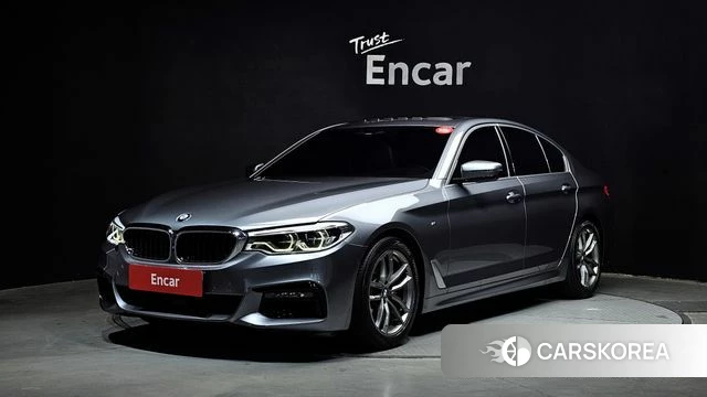 BMW 5 Series (G30) 2019 Серебристо-серый из Кореи