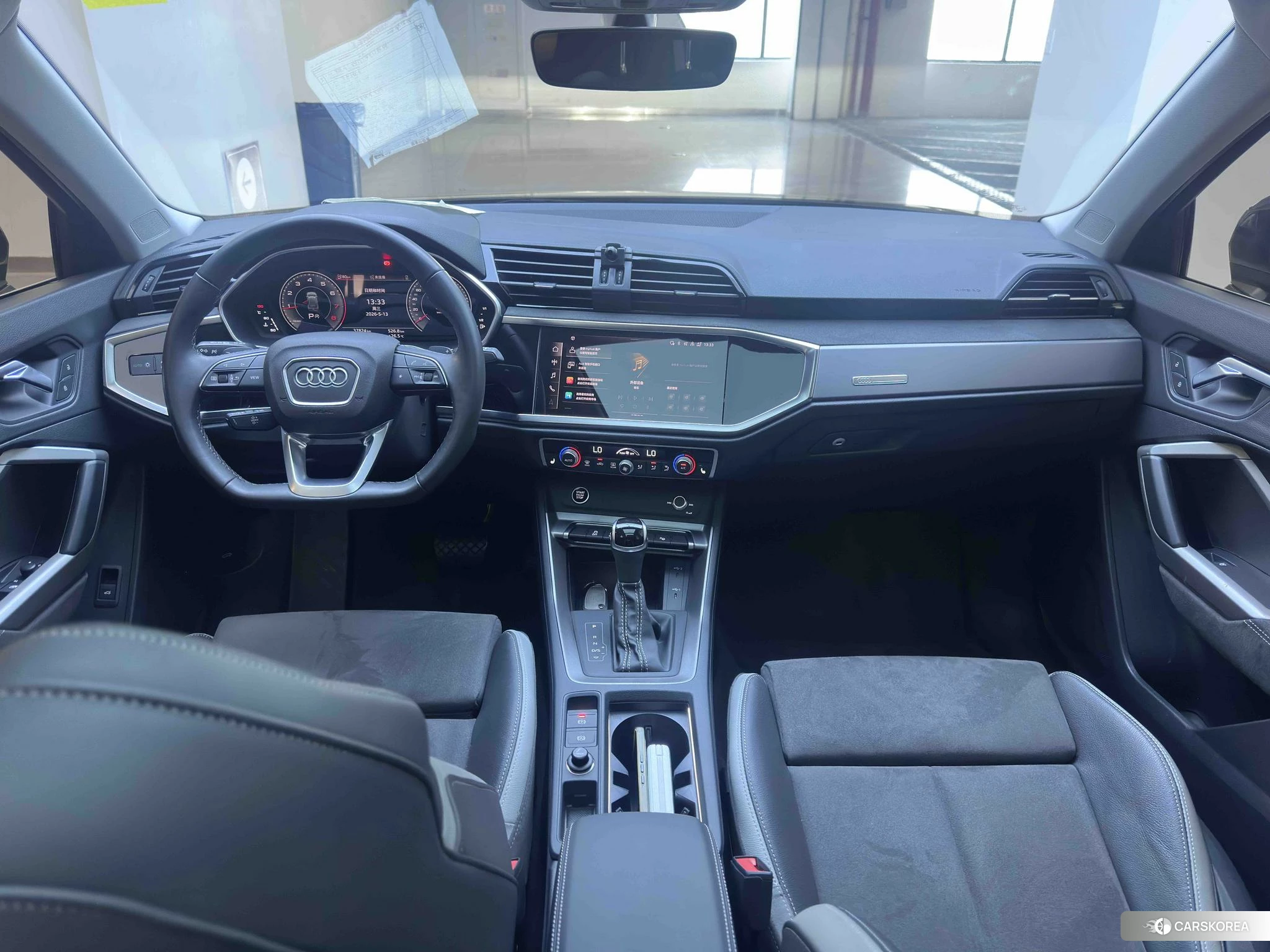 Audi Q3 2022 Темно-серый из Китая