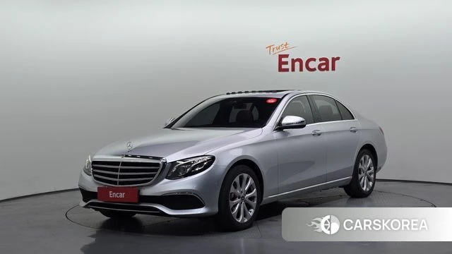 Mercedes-Benz E-Class W213 2019 Серебряный из Кореи