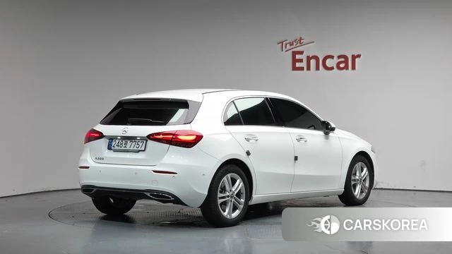 Mercedes-Benz A-Class W177 2024 Белый из Кореи