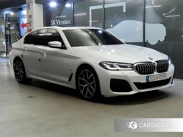 BMW 5 Series (G30) 2023 Белый из Кореи