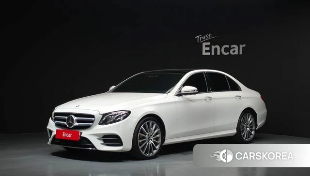 Mercedes-Benz E-Class W213 2019 Белый из Кореи