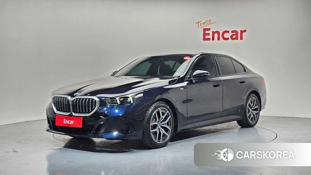 BMW 5 Series (G60) 2025 Синий из Кореи