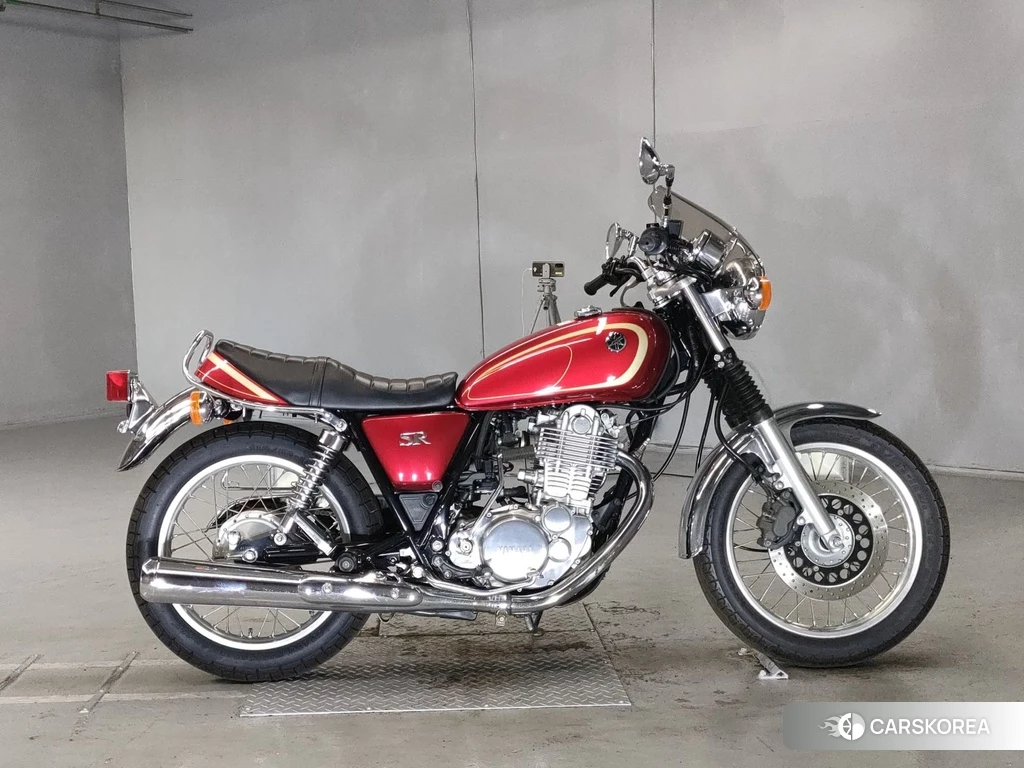 Проданный Yamaha SR 400 2011 из Японии