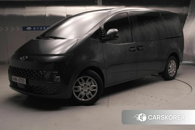 Hyundai Staria 2021 Серебристо-серый из Кореи