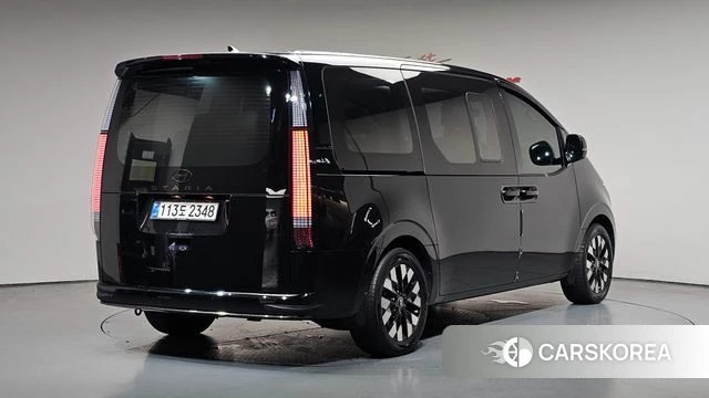 Hyundai Staria 2024 Черный из Кореи