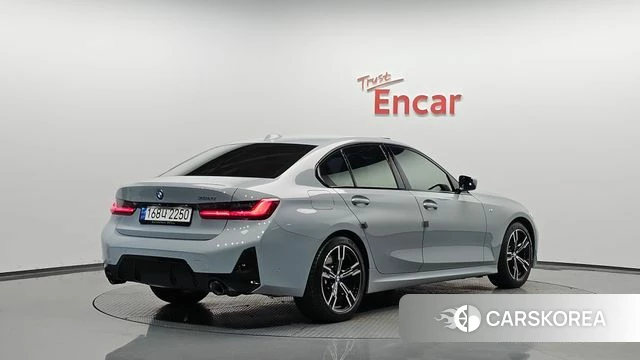 BMW 3 Series (G20) 2022 Небесно-голубой из Кореи