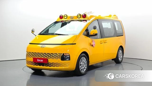 Hyundai Staria 2022 Желтый из Кореи