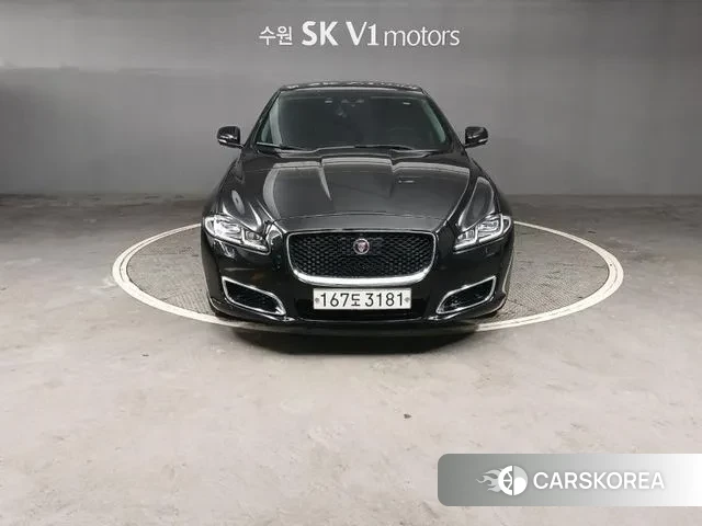 Jaguar All New XJ 2019 Черный из Кореи