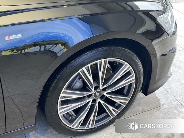 Audi A6L 2026 Черный из Китая