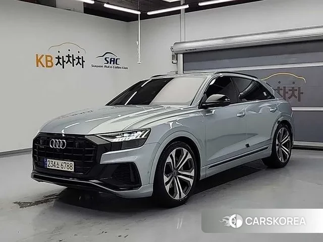 Audi Q8 (4M) 2023 Серебристо-серый из Кореи