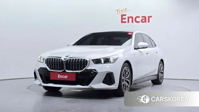 BMW 5 Series (G60) 2024 Белый из Кореи