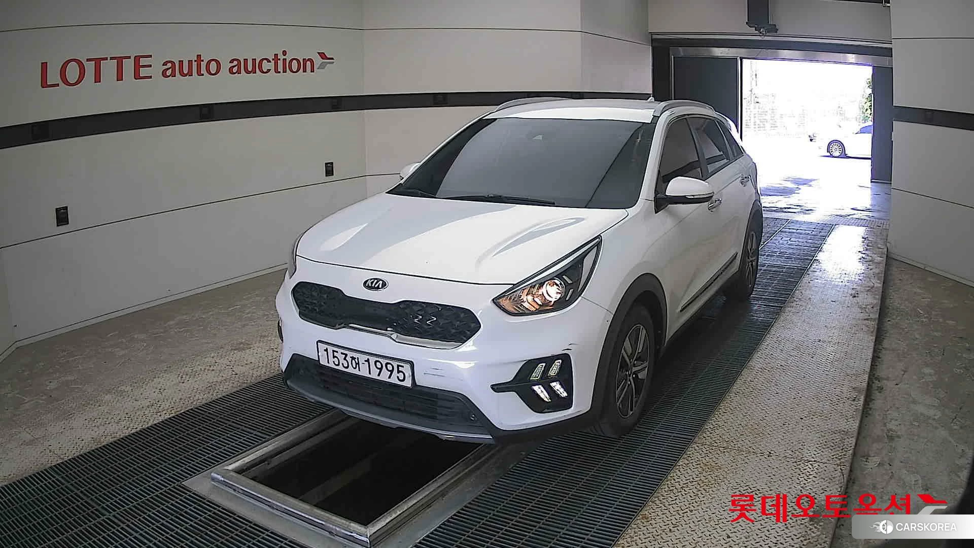 Kia Niro Hybrid 2020 Snow White Pearl (optional) из Кореи