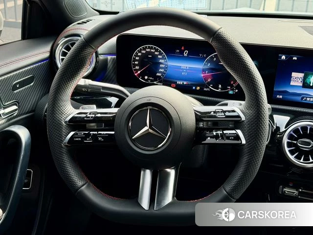 Mercedes-Benz Class A 2025 Белый из Китая