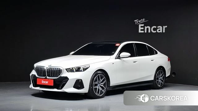 BMW 5 Series (G60) 2024 Белый из Кореи