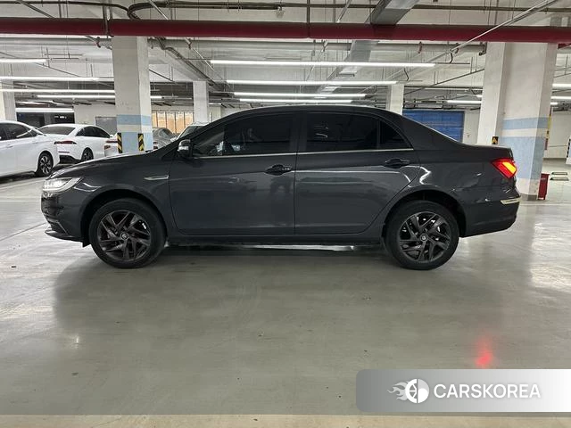 BYD Qin Yu 2020 Темно-серый из Китая