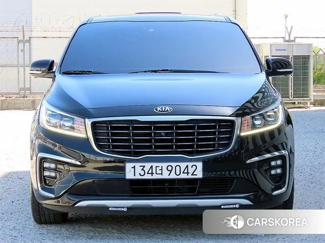 Kia The New Carnival 2018 Черный из Кореи