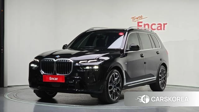 BMW X7 (G07) 2025 Черный из Кореи