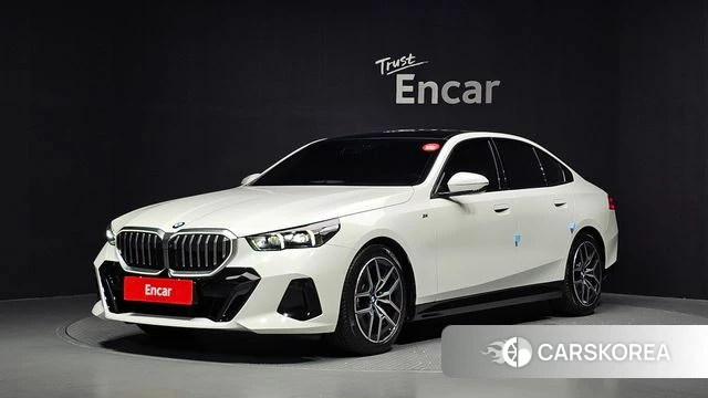BMW 5 Series (G60) 2025 Белый из Кореи