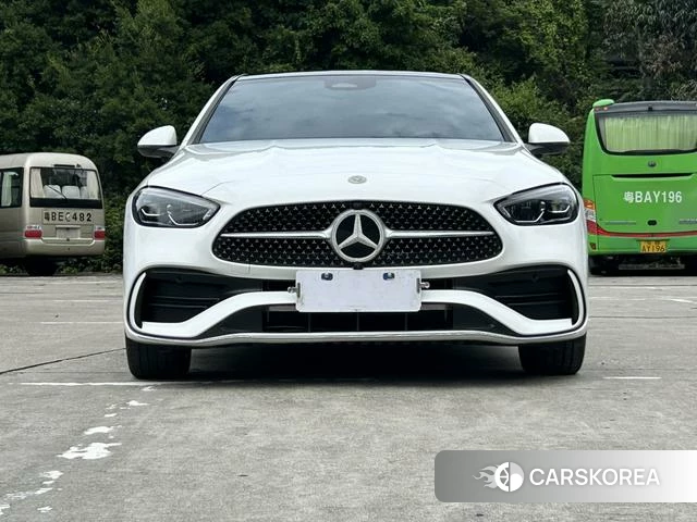 Mercedes-Benz Class C 2023 Белый из Китая