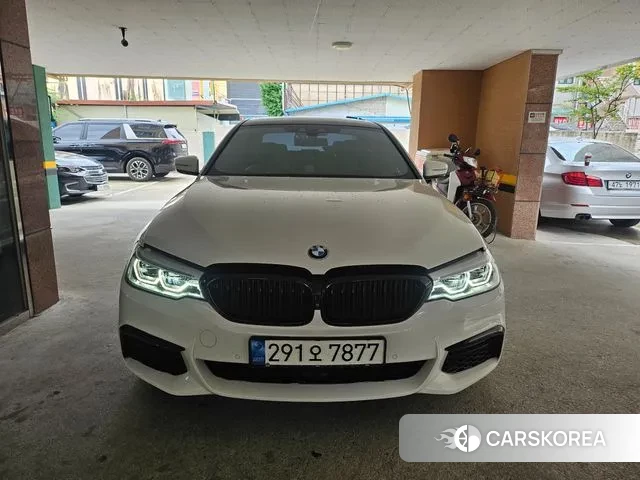 BMW 5 Series (G30) 2019 Белый из Кореи