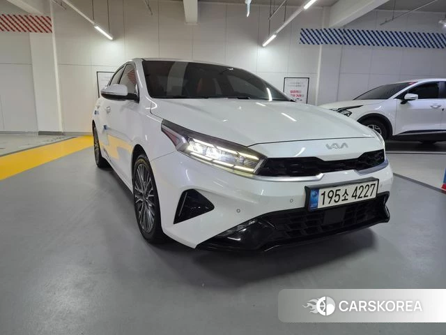 Kia The New K3 2nd generation 2021 Белый из Кореи
