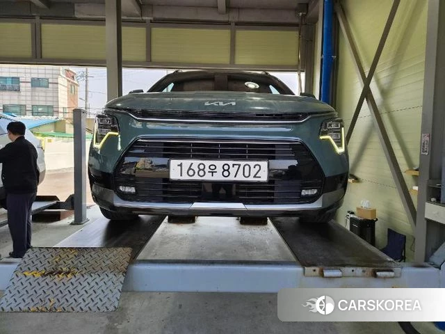 Kia Di Ol Nu Niro 2022 Темно-зеленый из Кореи