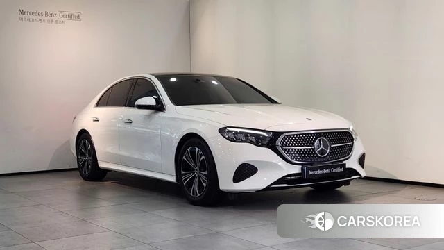 Mercedes-Benz E-Class W214 2025 Белый из Кореи