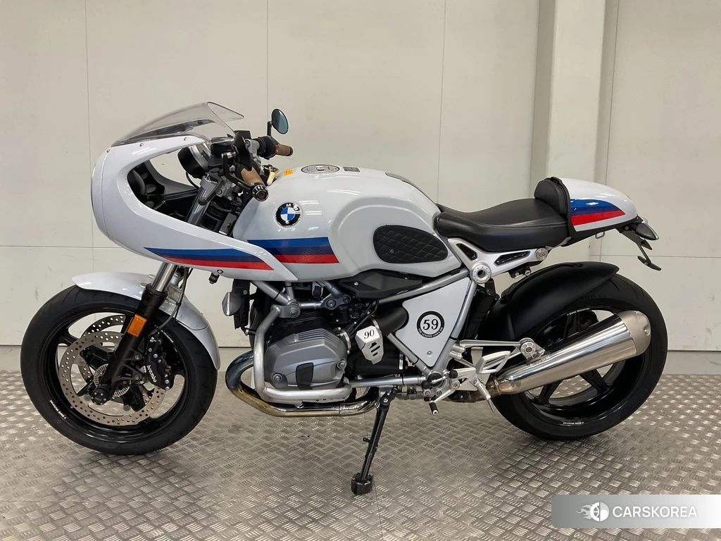 Проданный BMW R NINE T RACER 2017 из Японии, фото 2