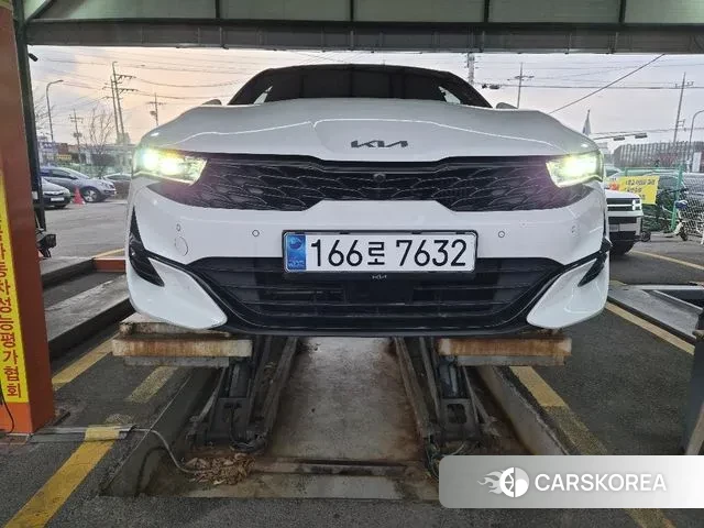 Kia K5 3rd generation 2023 Жемчужный цвет из Кореи