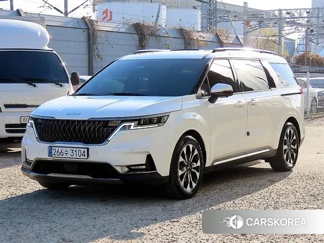 Kia Carnival 4th generation 2023 Белый из Кореи