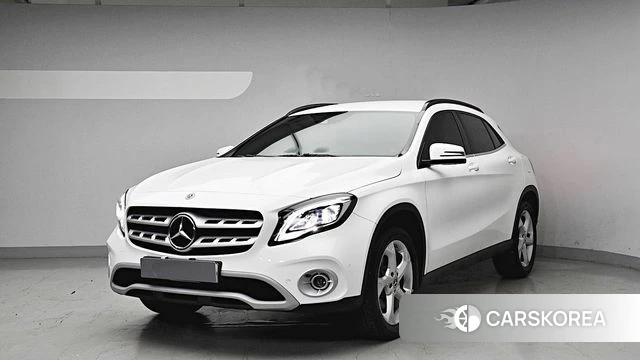 Mercedes-Benz GLA-Class X156 2018 Белый из Кореи