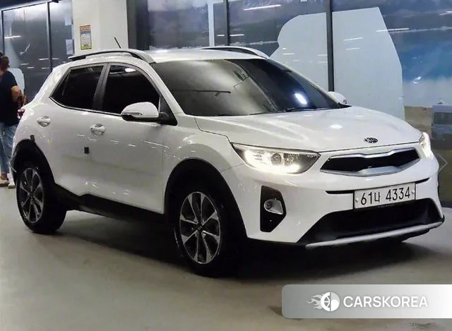 Kia Stonic 2018 Белый из Кореи