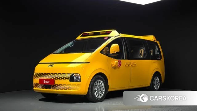 Hyundai Staria 2023 Желтый из Кореи