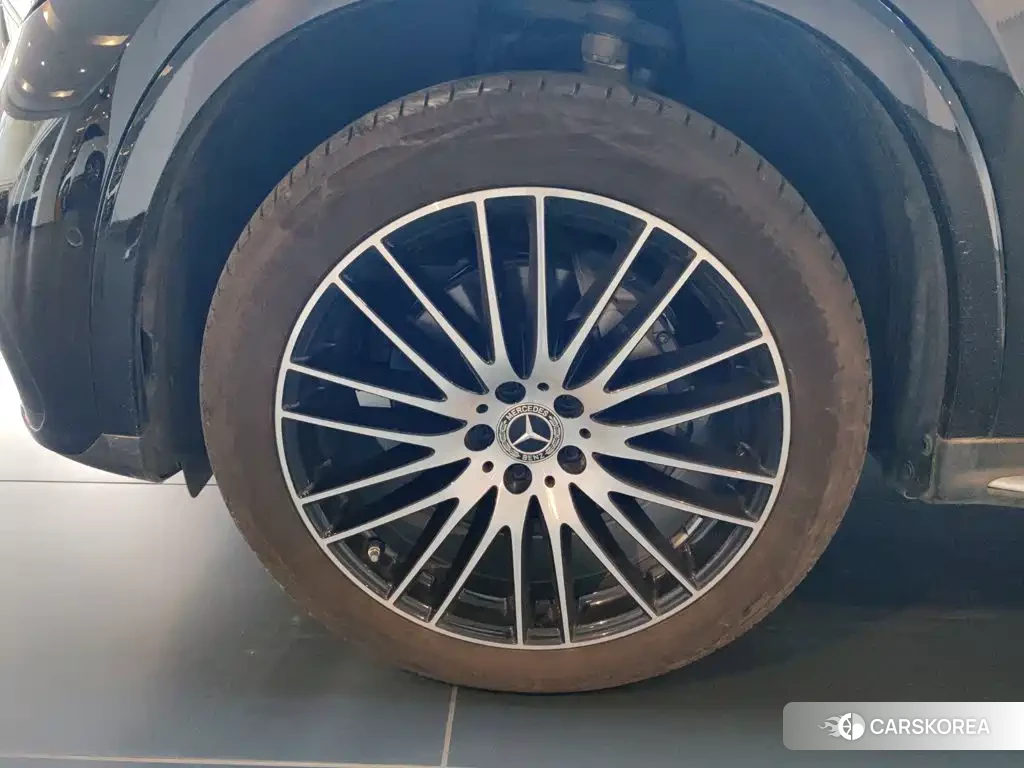 Mercedes-Benz GLC 2025 Черный из Китая, фото 2