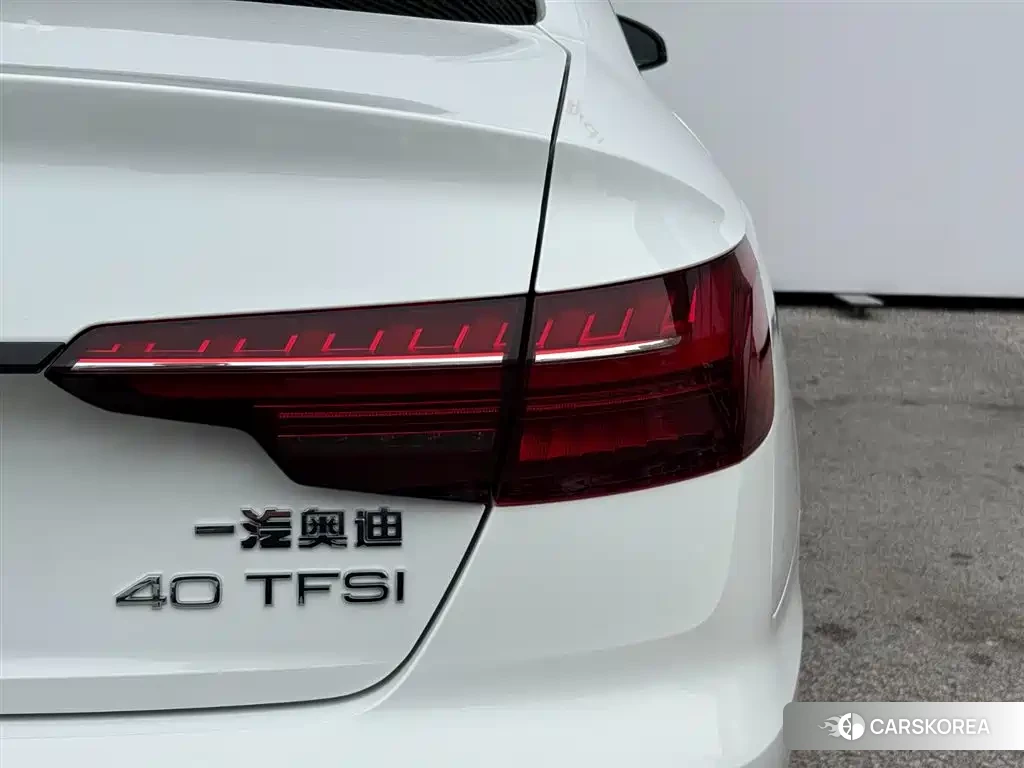 Audi A4L 2023 Белый из Китая