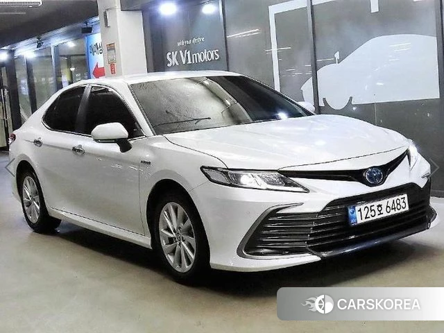 Toyota Camry (XV70) 2023 Белый из Кореи