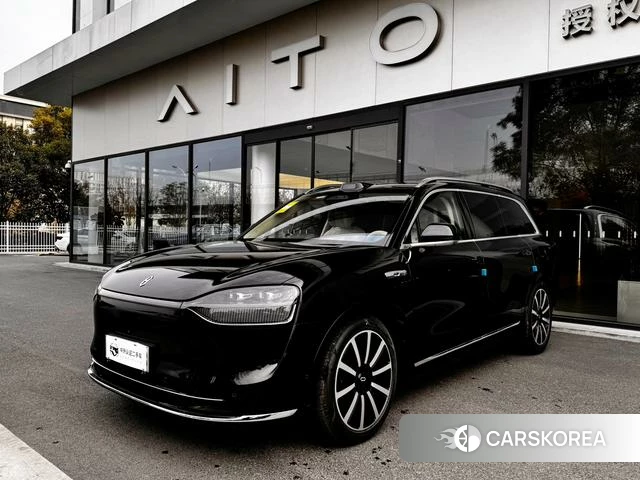 AITO Ask the world M9 2025 Черный из Китая