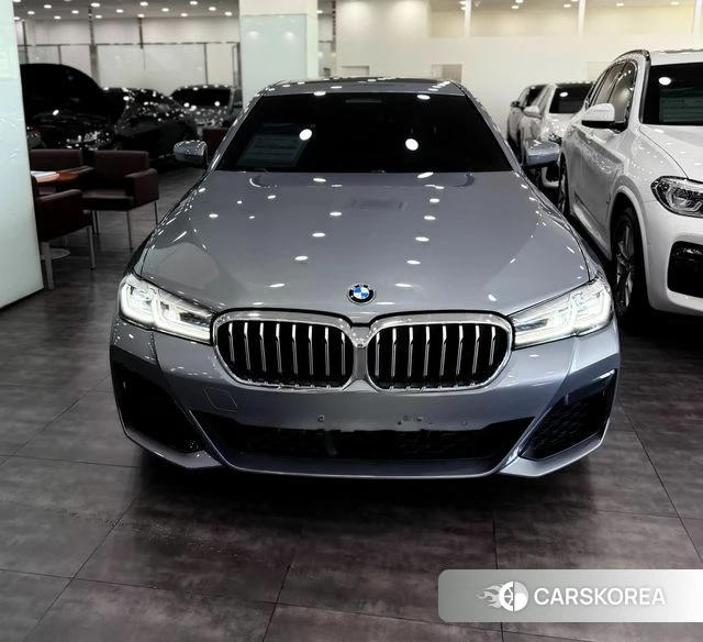 BMW 5 Series (G30) 2023 Серый из Кореи
