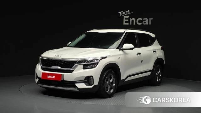 Kia Seltos 2022 Белый из Кореи