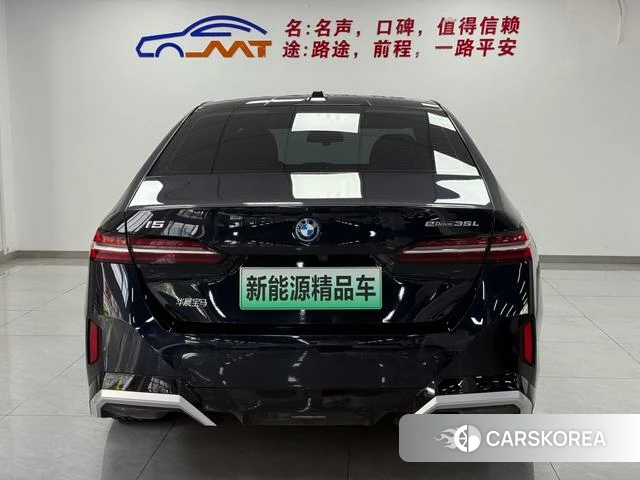 BMW i5 2025 Черный из Китая