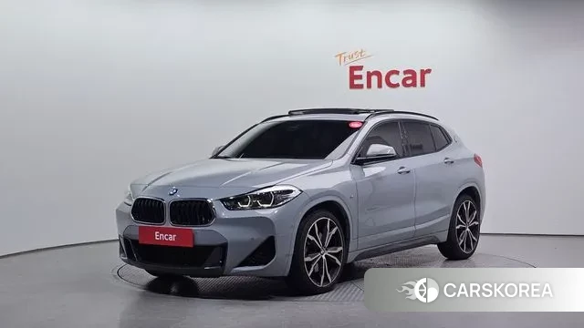 BMW X2 (F39) 2022 Светло-серебряный цвет из Кореи