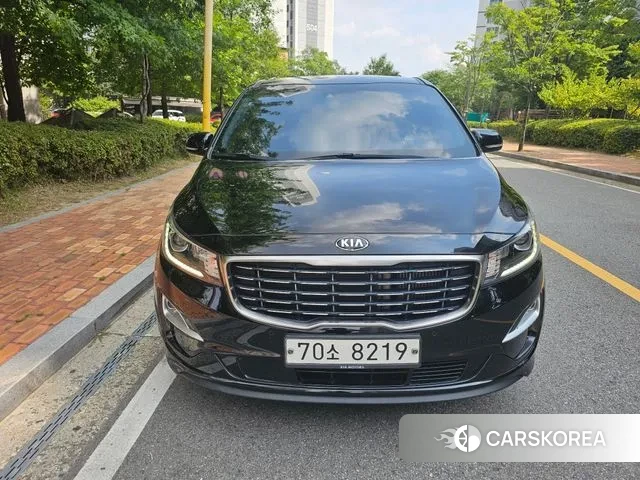 Kia The New Carnival 2019 Черный из Кореи