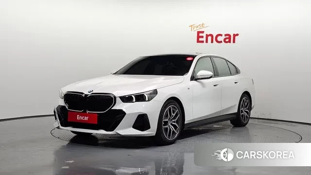 BMW 5 Series (G60) 2024 Белый из Кореи