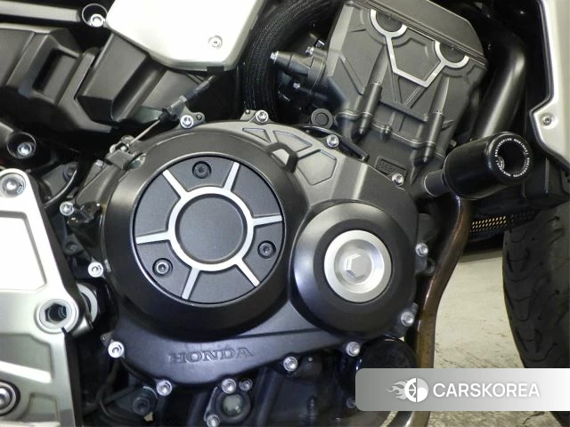 Engine photo