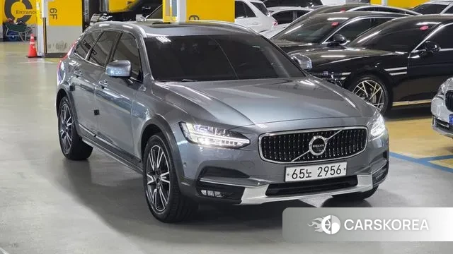 Volvo V90 Cross-Country 2018 Серый из Кореи
